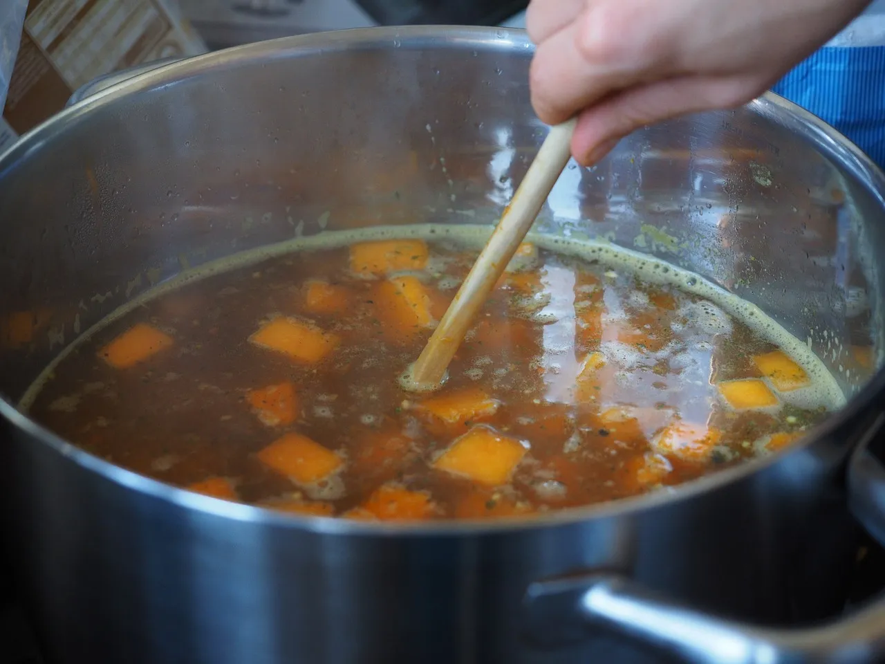 Kako napraviti povrtni temeljac za podlijevanje raznih jela