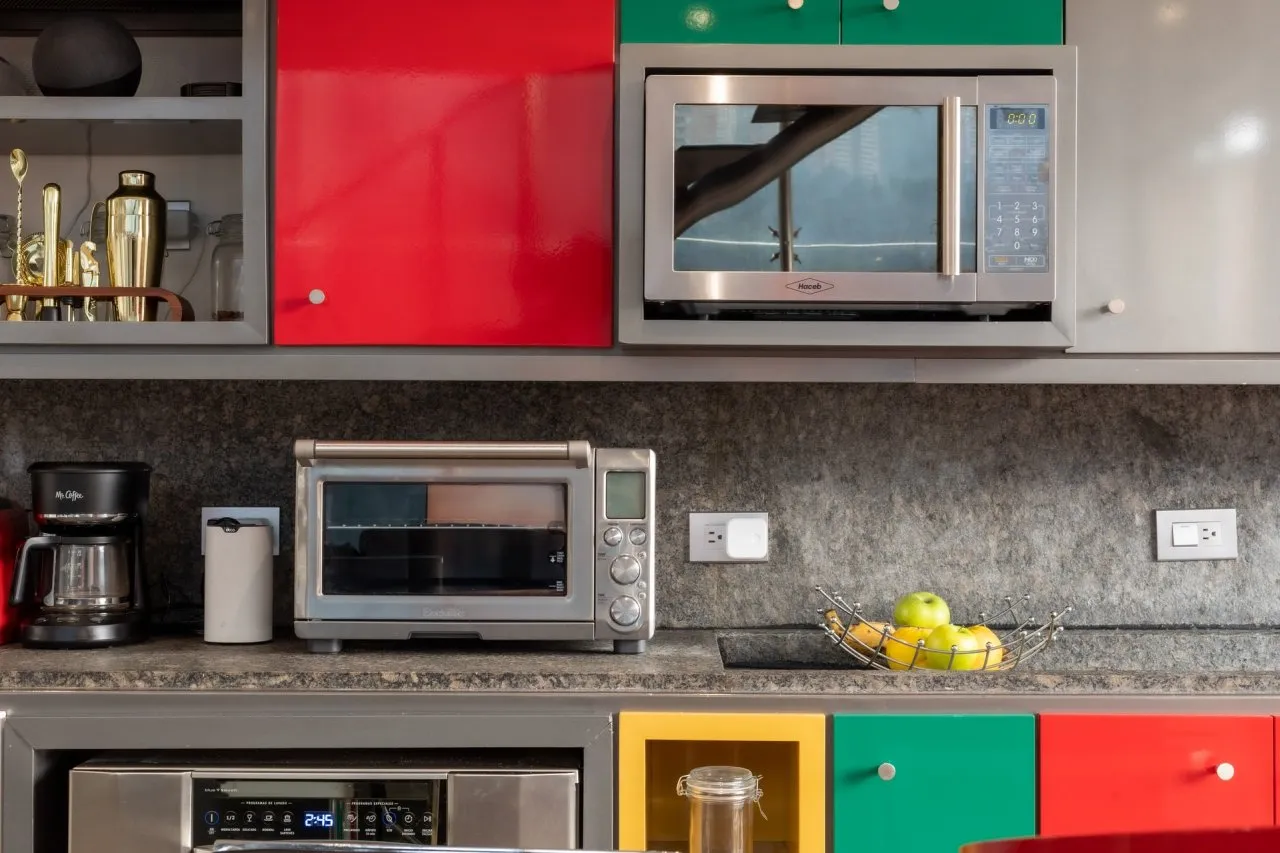 Kako radi mikrovalna pećnica