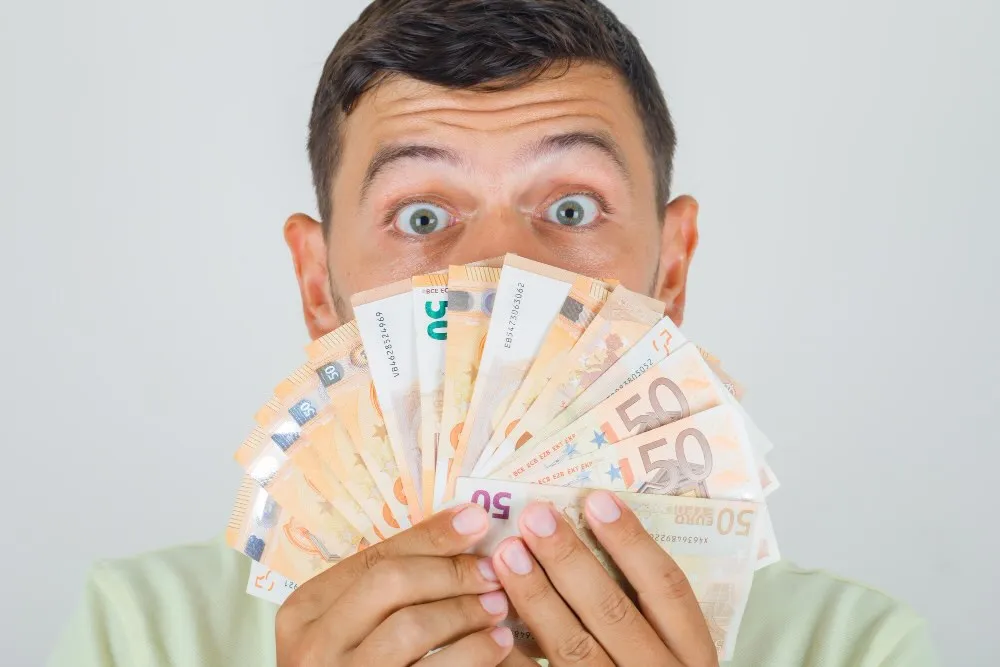 Kako visoki porezi, a ne niske plaće, uništavaju gospodarstvo?